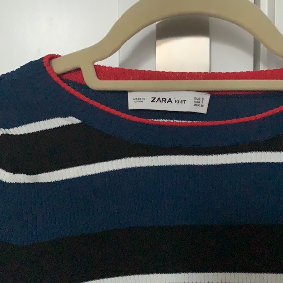Zara stripped sweater with flared sleeves - Picture 2 of 3